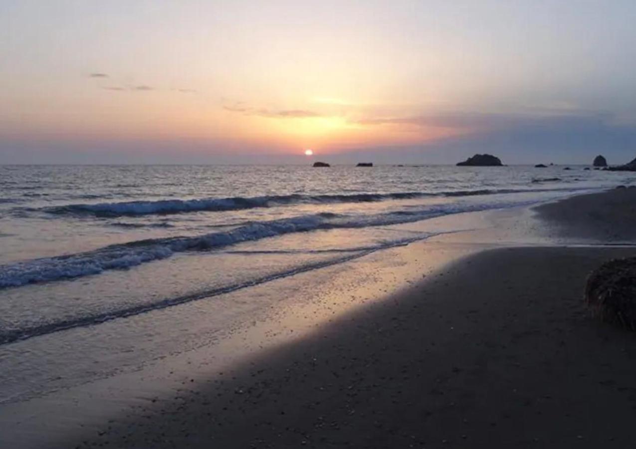 Stefanias Prasoudi Beach Ágios Matthaíos エクステリア 写真